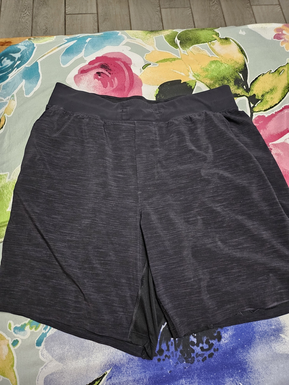 lululemon athletica Men's Charcoal Black Athletic Shorts